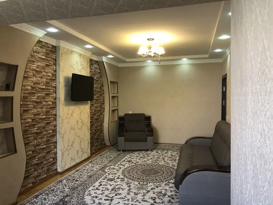 Сдается 3-комнатная квартира − 85 м²