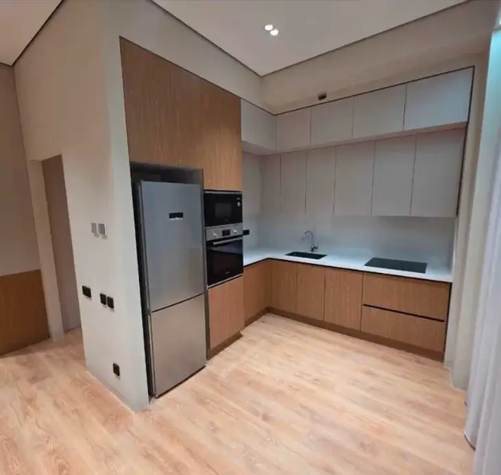 2 xonali kvartira sotiladi − 64 m²