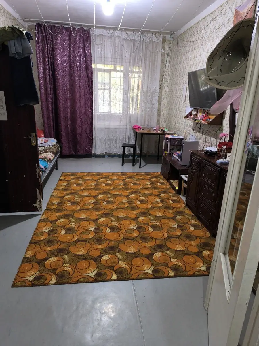 4 xonali kvartira sotiladi − 93.5 m²