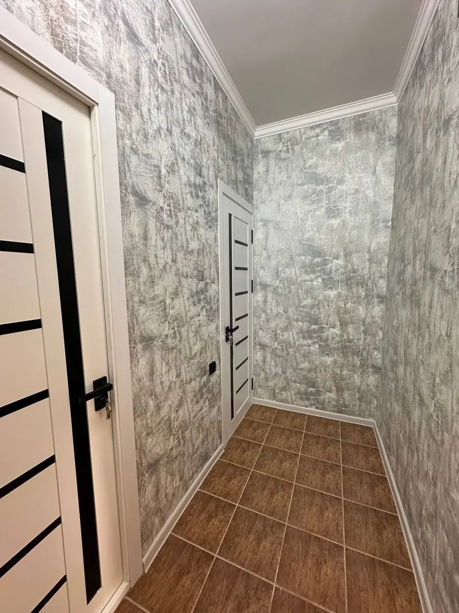 1 xonali kvartira sotiladi − 38 m²
