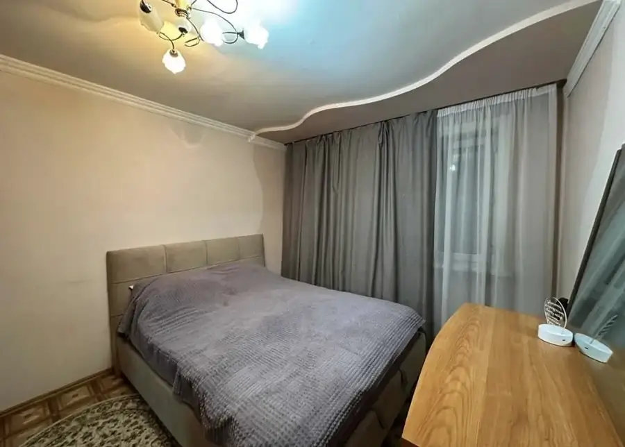 Продается 3-комнатная квартира − 67 м²