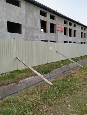 Savdo-sotiq maydoni sotiladi − 1300 m²