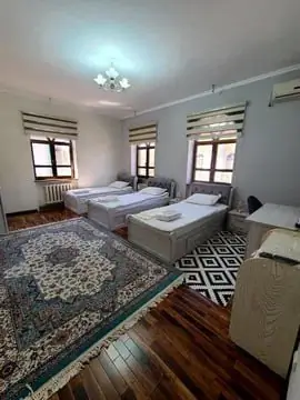 Ijaraga 3 qavatli uy − 750 m²
