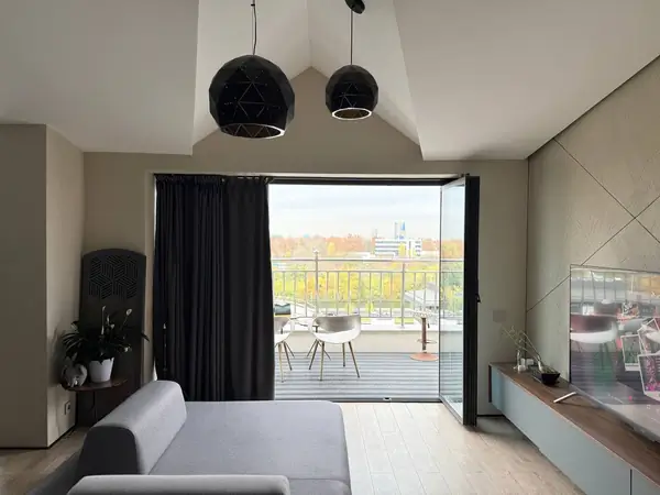 4 xonali kvartira − 139 m², 8/8 qavat
