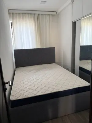 Сдается 4-комнатная квартира − 100 м²