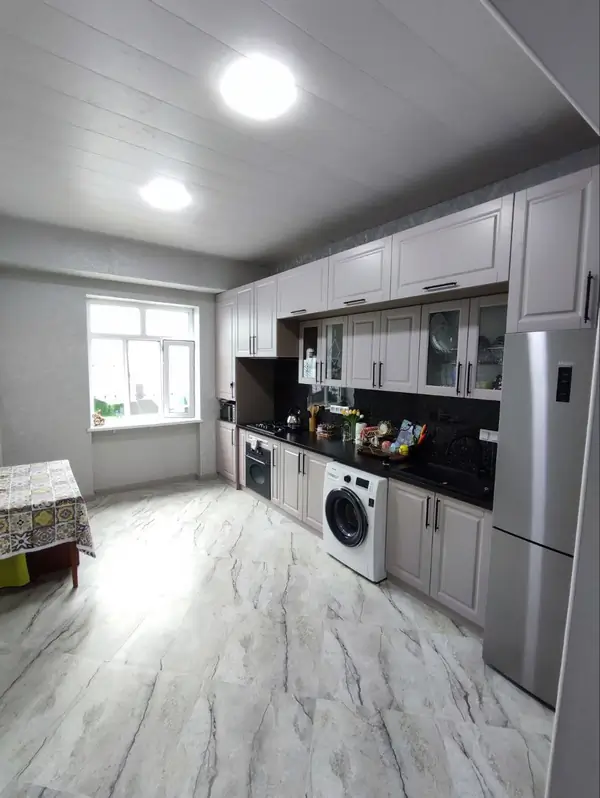 5-комн. квартира, 135 м², Сергелийский район