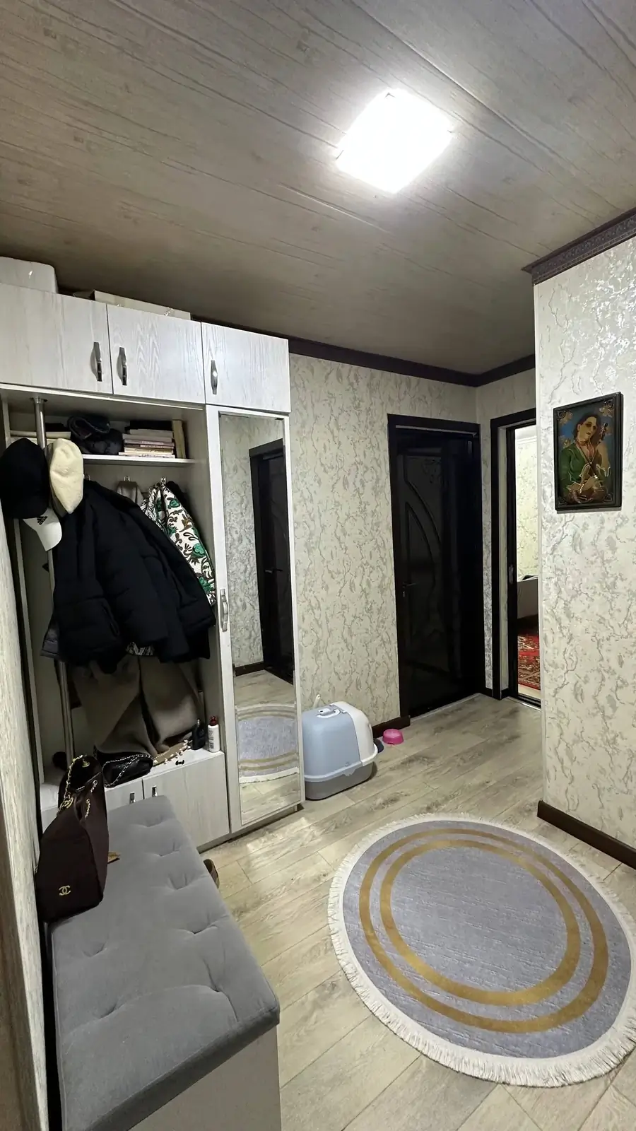 3 xonali kvartira sotiladi − 67.6 m²