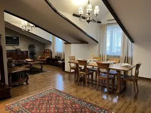 Сдается 3-комнатная квартира − 120 м²