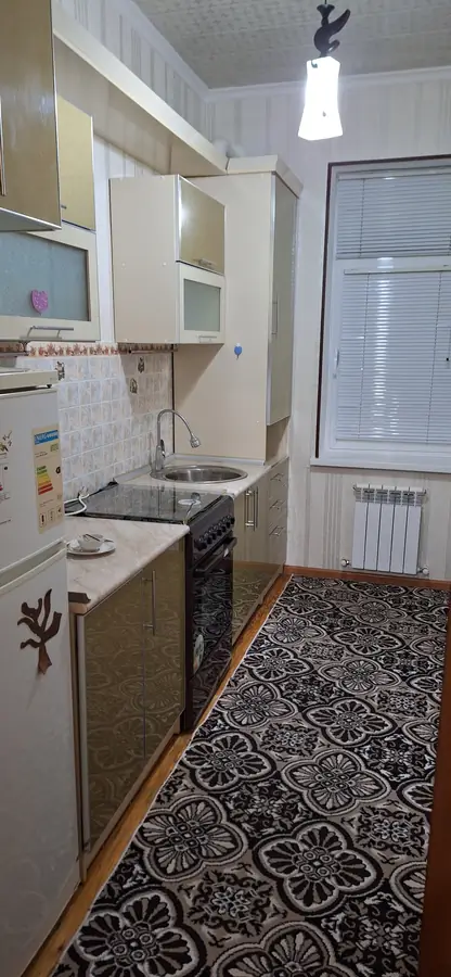 Продается 2-комнатная квартира − 70 м²