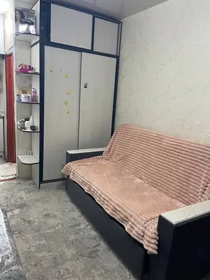 Продается 1-комнатная квартира − 18 м²