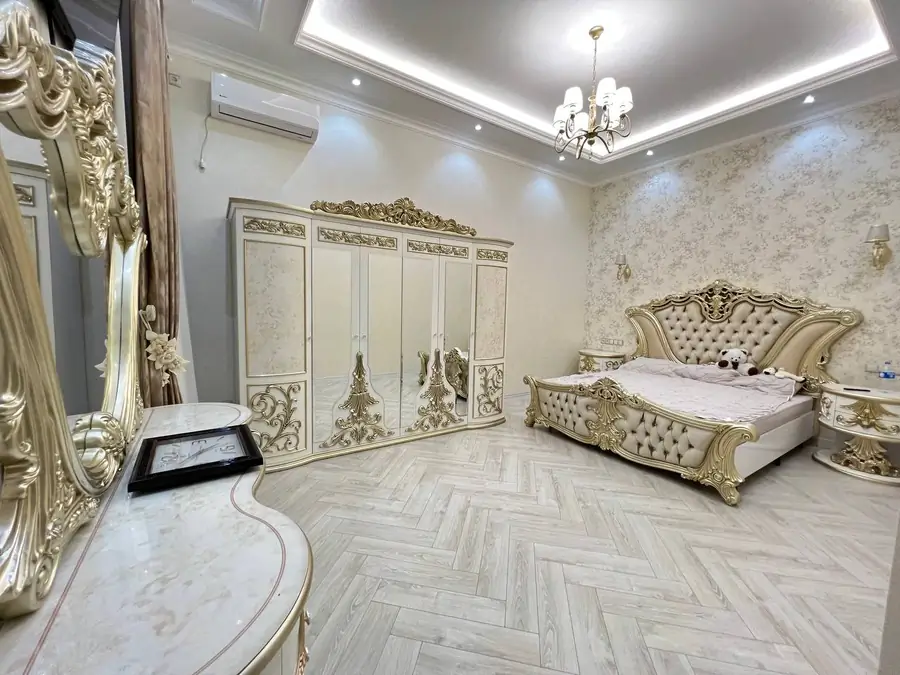 Ijaraga 4 qavatli uy − 650 m²