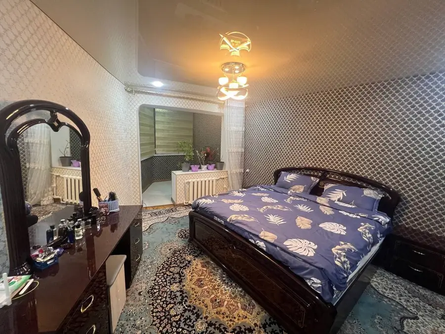 Продается 3-комнатная квартира − 71 м²