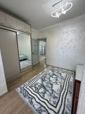Сдается 3-комнатная квартира − 90 м²