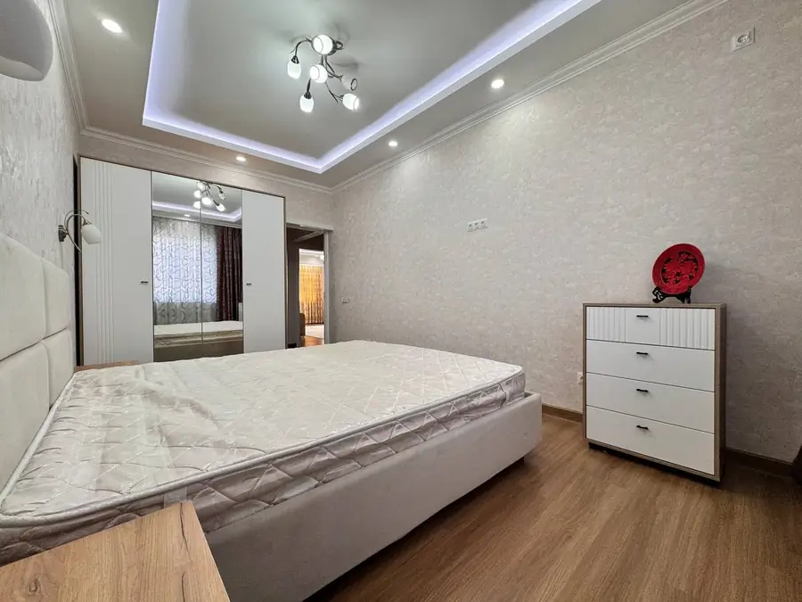 Ijaraga 2 xonali kvartira − 71 m²
