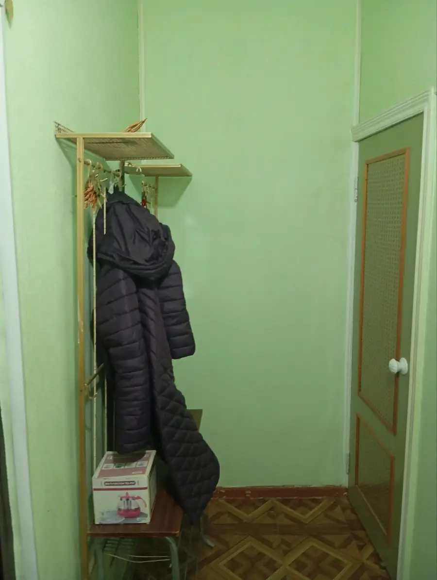 Сдается 1-комнатная квартира − 38 м²