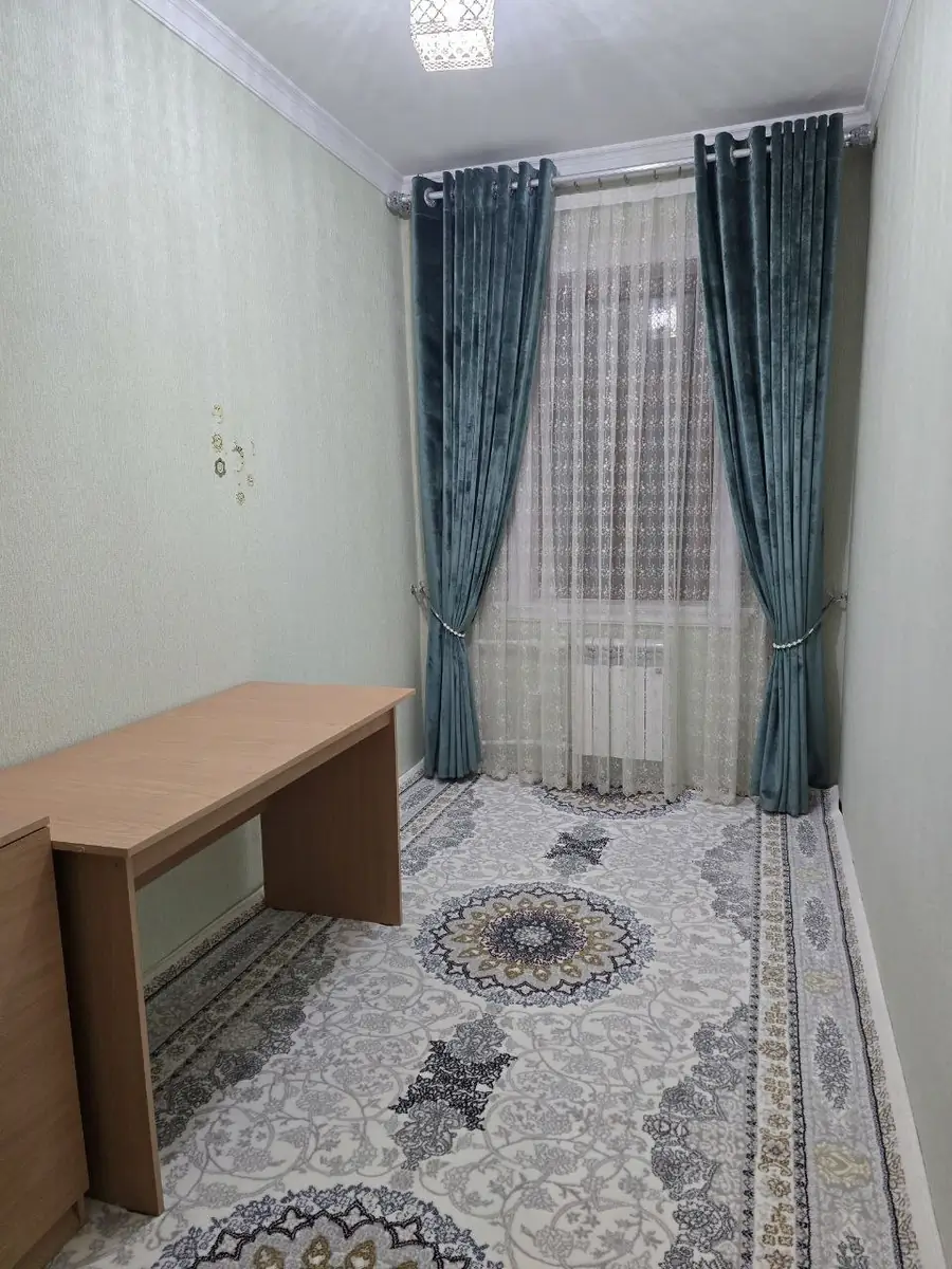 Ijaraga 3 xonali kvartira − 70 m²