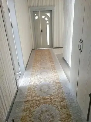 Продается Более 5-комнатная квартира − 284 м²
