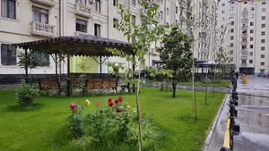 Сдается 2-комнатная квартира − 50 м²