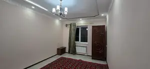 Сдается 2-комнатная квартира − 70 м²