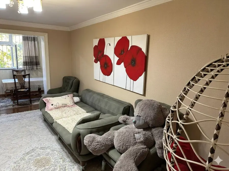 Продается 2-комнатная квартира − 55 м²