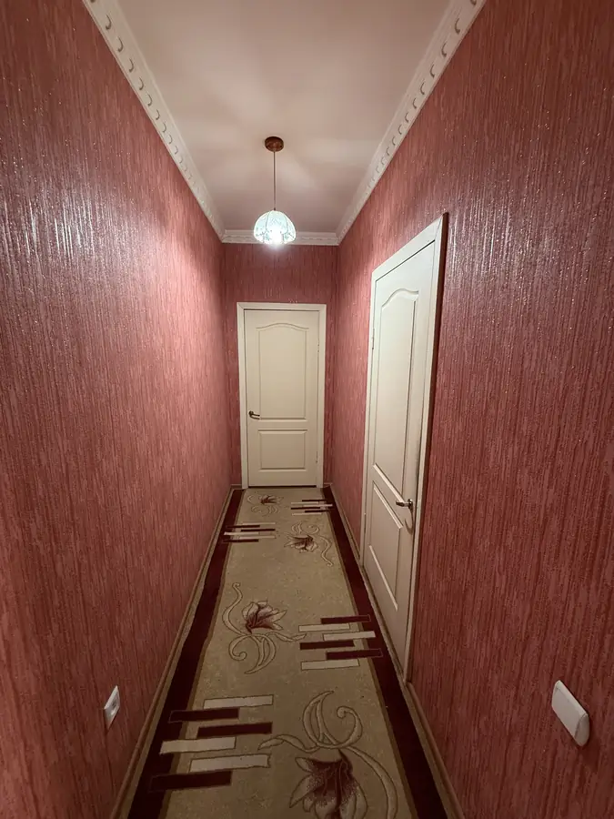 3 xonali kvartira sotiladi − 82.2 m²