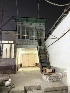 1 qavatli uy − 210 m², 4.3 sot. 