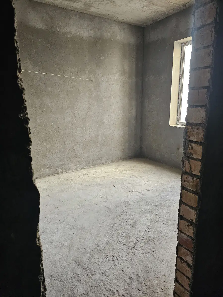 Более 5 xonali kvartira sotiladi − 188 m²
