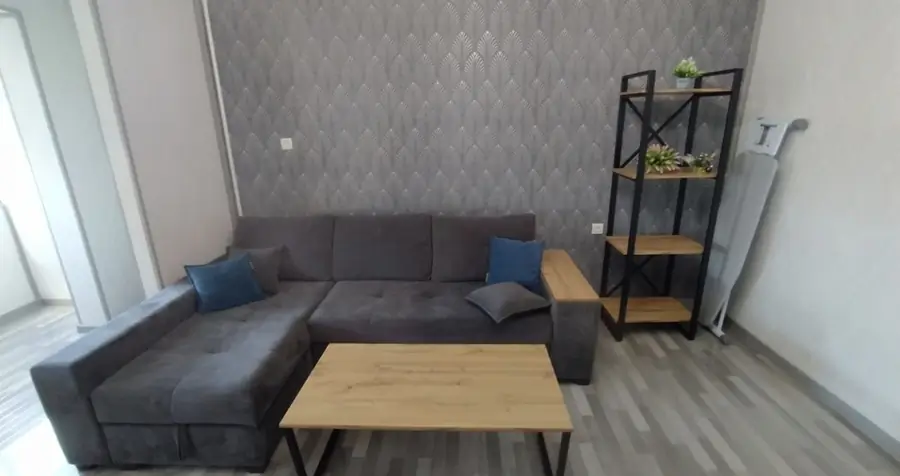 Сдается 2-комнатная квартира − 70 м²