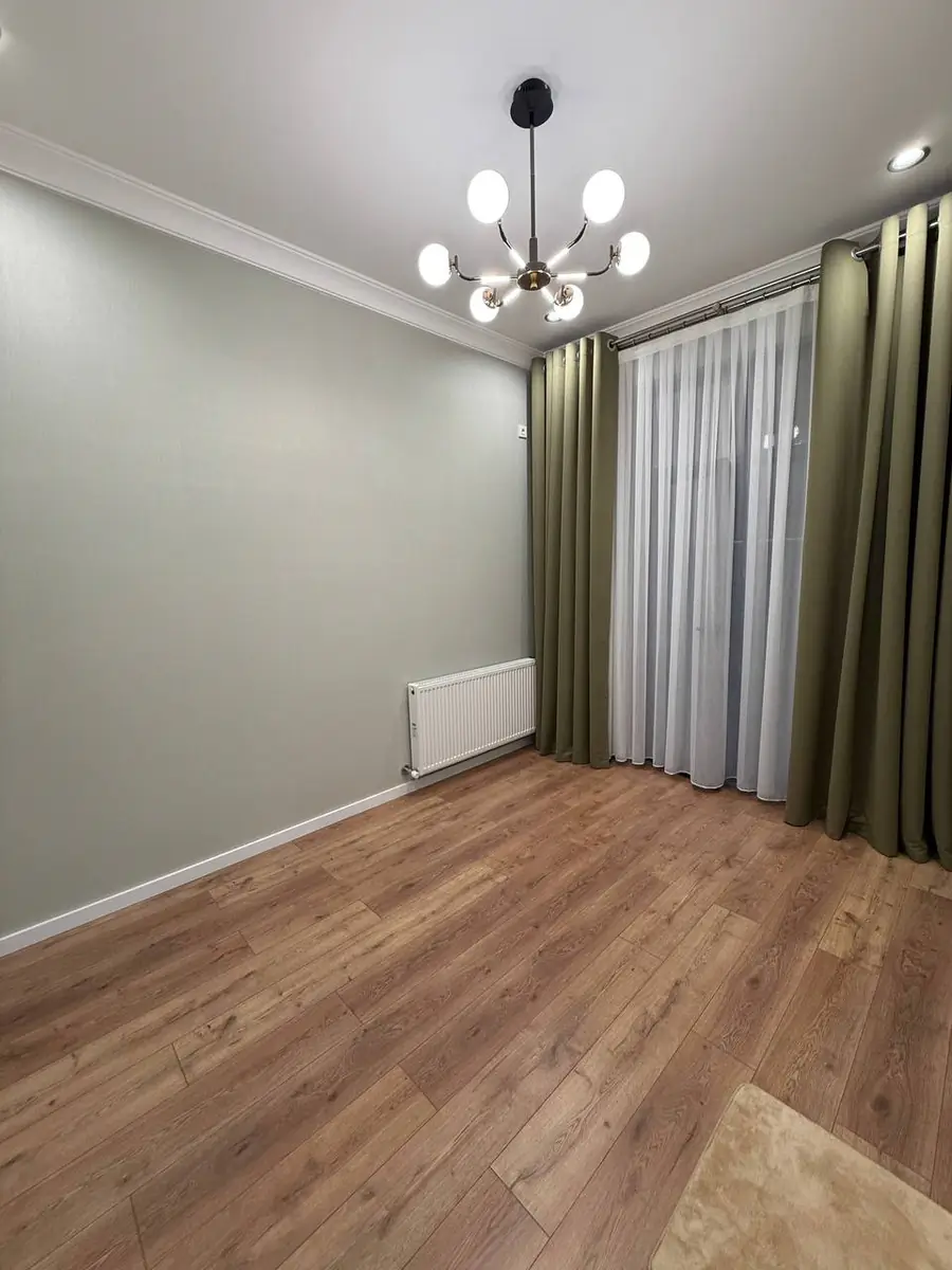 2 qavatli uy sotiladi − 170 m²