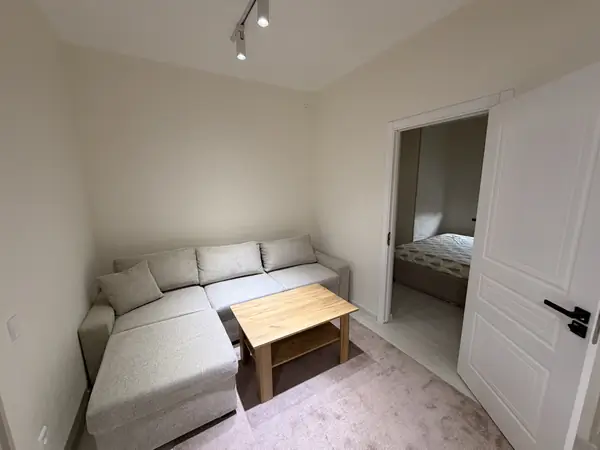 2-комнатная квартира − 42 м², 4/11 этаж