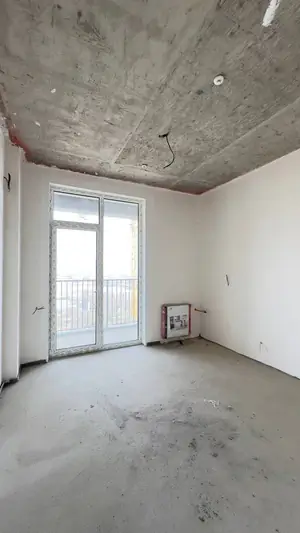 2 xonali kvartira sotiladi − 47 m²