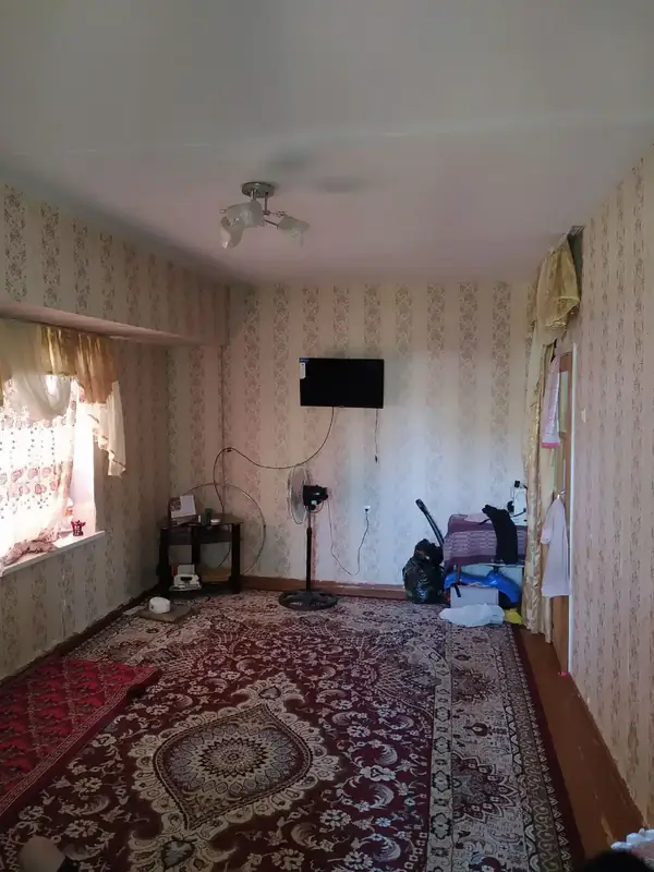 1 xonali kvartira sotiladi − 40 m²