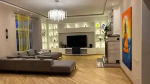 2 qavatli uy sotiladi − 350 m²