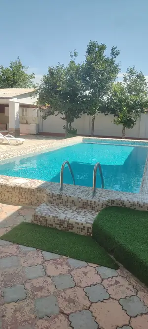 2 qavatli uy − 210 m², 5.5 sot. 