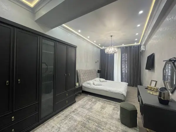 4 xonali kvartira − 116 m², 8/10 qavat