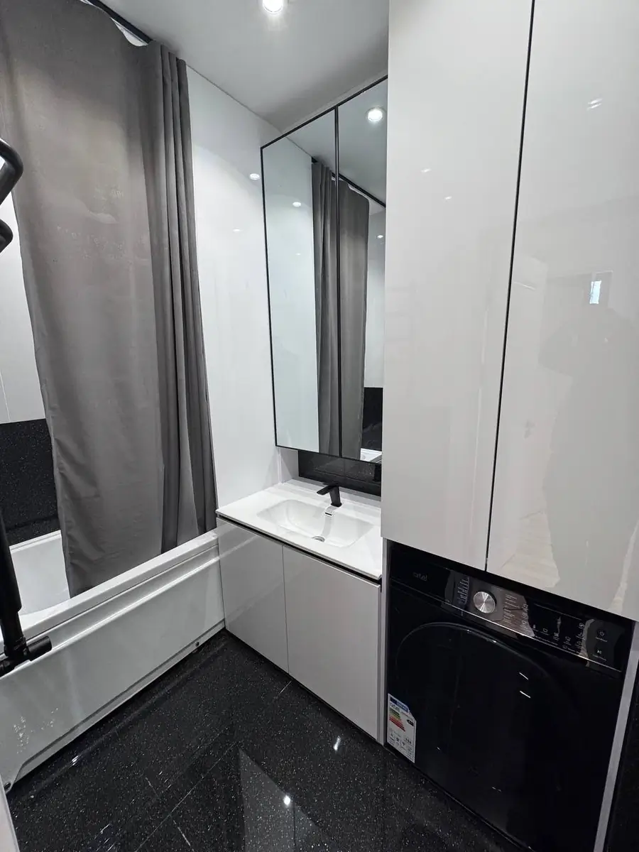 Продается 3-комнатная квартира − 89 м²