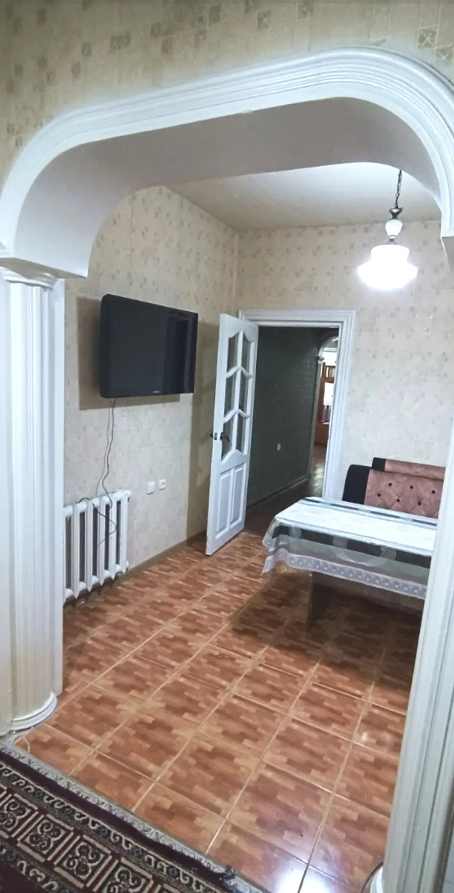 Сдается 4-комнатная квартира − 95 м²