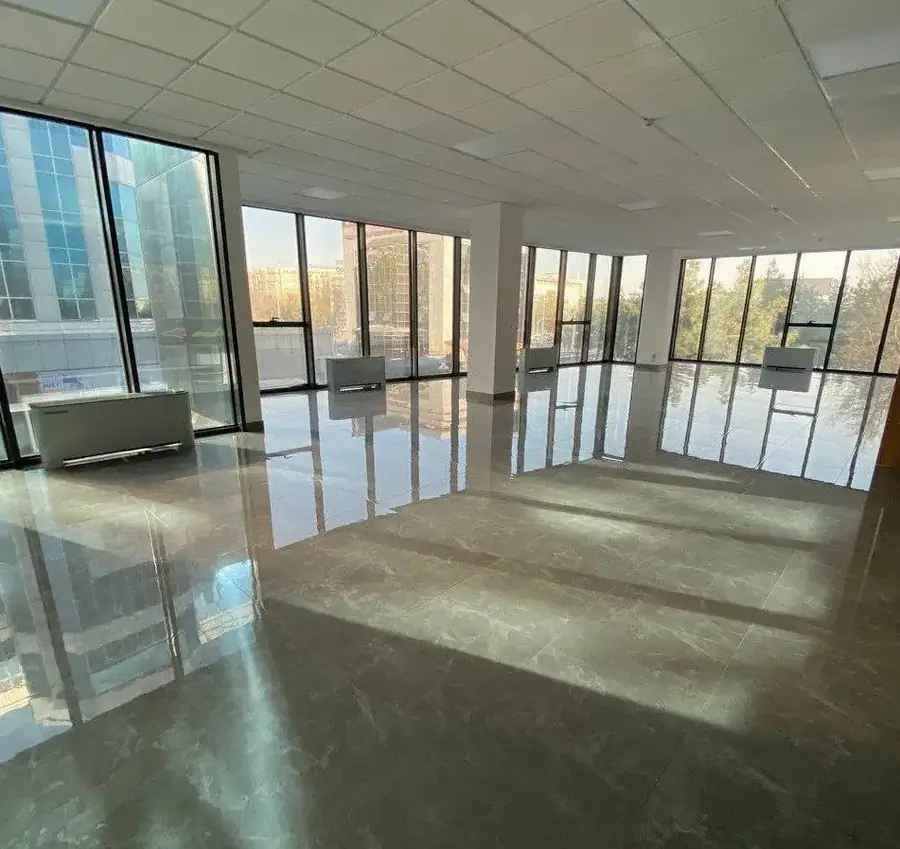 Ijaraga ofis − 10000 m²