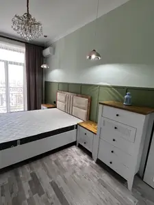 Сдается 2-комнатная квартира − 70 м²