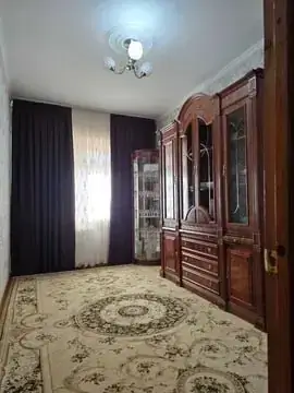 4 xonali kvartira − 80 m², 3/4 qavat
