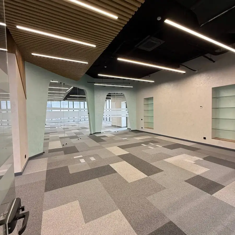 Ijaraga ofis − 500 m²
