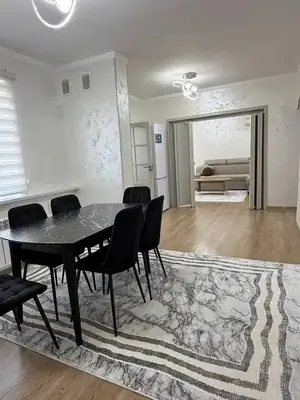 3-комнатная квартира − 90 м², 13/16 этаж