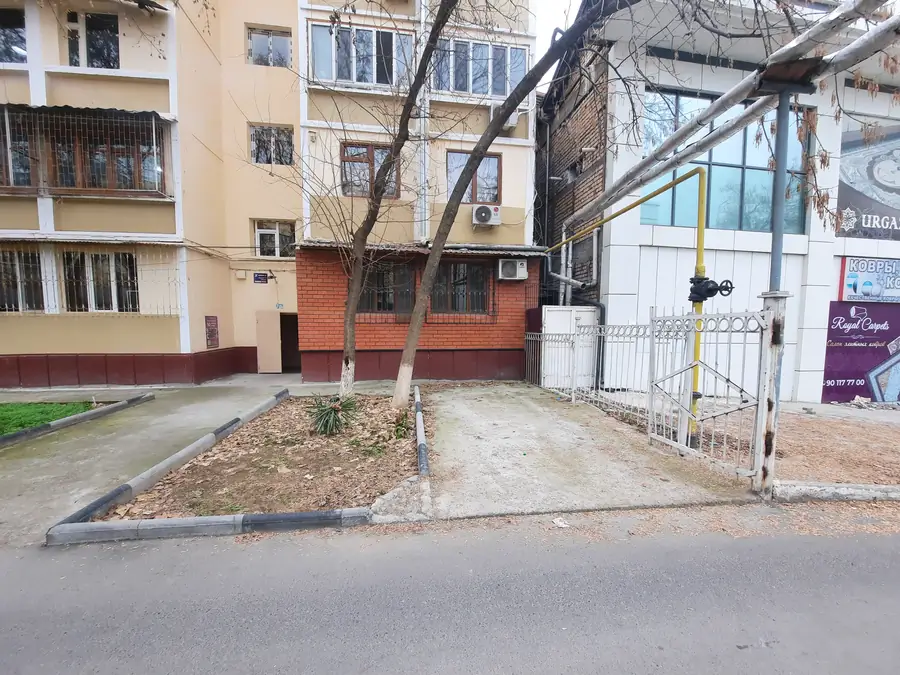 Продается 2-комнатная квартира − 51 м²