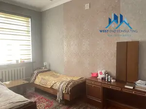 Ijaraga 2 qavatli uy − 370 m²