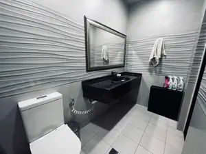 Ijaraga 5 dan ortiq xonali kvartira − 300 m²