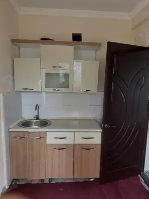 2 xonali kvartira sotiladi − 42 m²