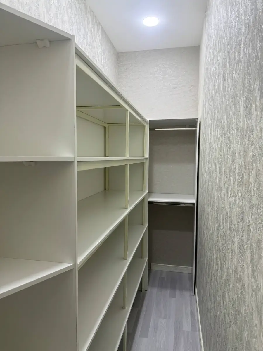 3 xonali kvartira sotiladi − 116 m²