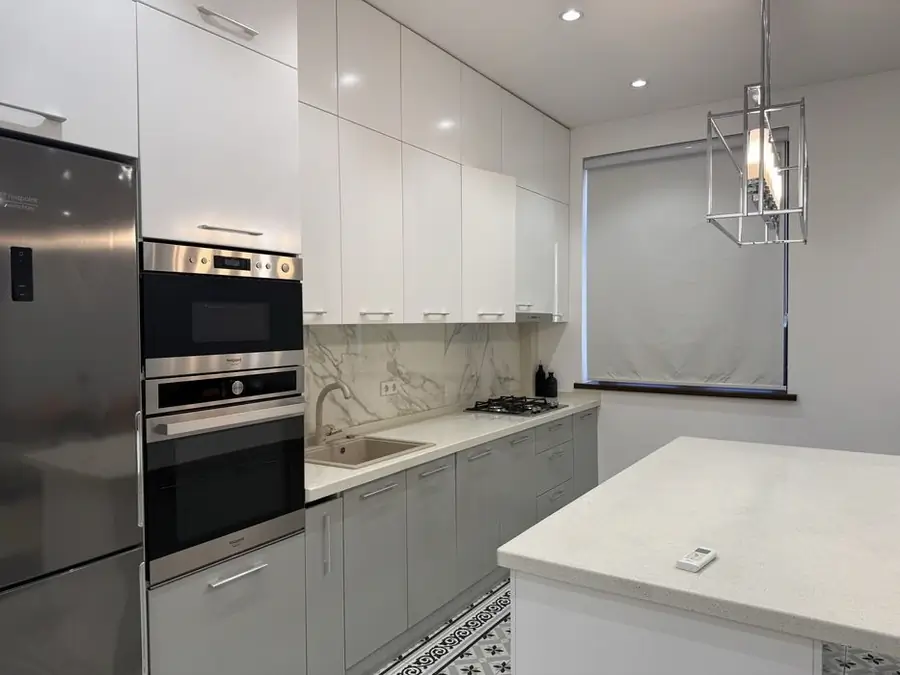 Ijaraga 2 xonali kvartira − 68 m²