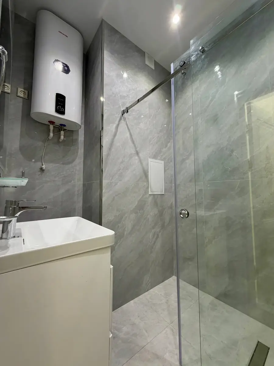 2 xonali kvartira sotiladi − 57 m²