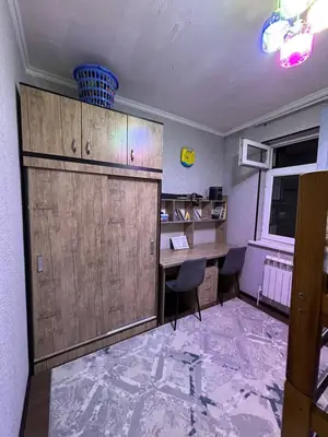 3 xonali kvartira sotiladi − 68 m²